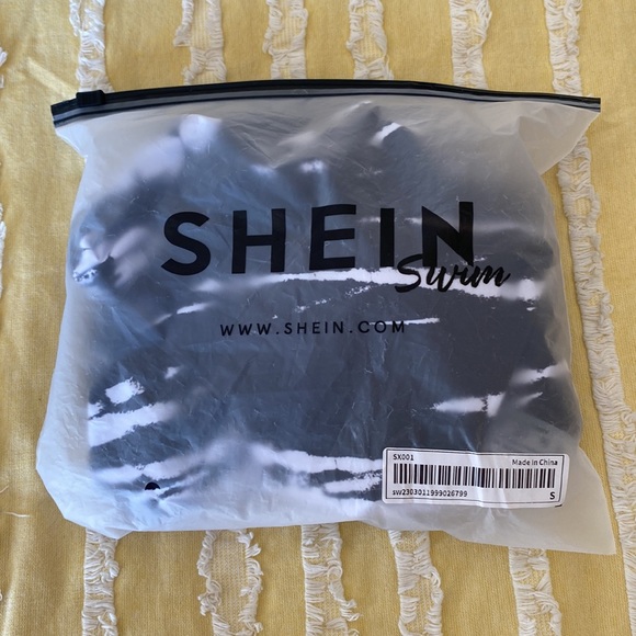 Trendy One Shoulder Crossover Bathing Suit ☀️ NWT - Picture 8 of 9